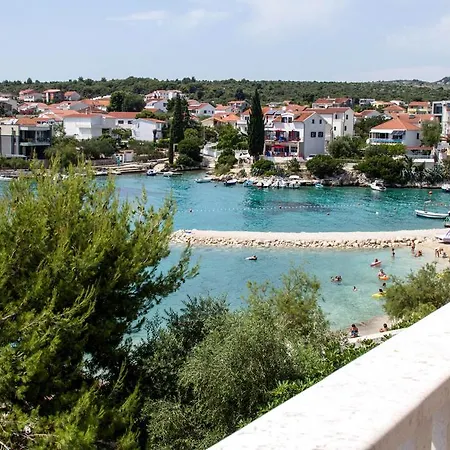 Apartment Lozica *